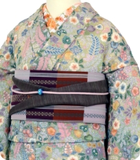 Examples of rental kimono　Silk, antique