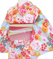 Examples of Small Size Kimonos (150 cm or shorter)