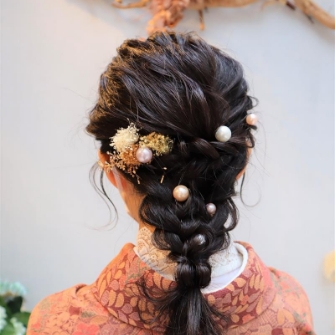 Pretty Floral Print Kimono & Braids Hairstyle in Harajuku – Tokyo Fashion